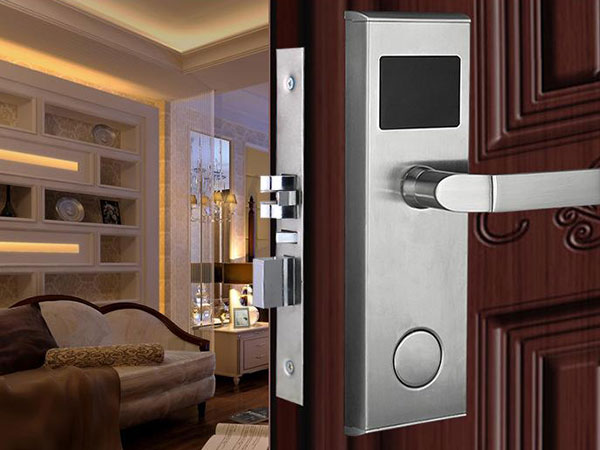 源城24小时上门开锁公司