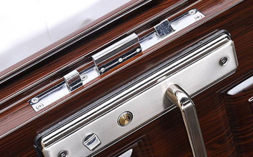 源城24小时上门开锁公司