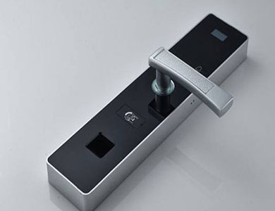 源城24小时上门开锁公司